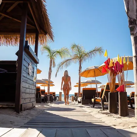 Village Naturiste R4n - Sixty9 Port Ambonne Apartment *