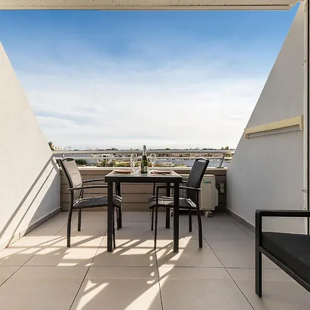 Le Sixty9 - Luxe - Terrasse - Parking - Port Ambonne Village Naturiste アパート アグド